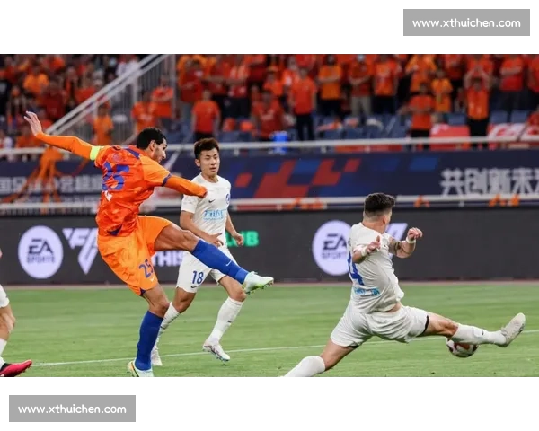 山东鲁能对阵上海上港比赛录像回顾全场关键瞬间解析战术与进球 山东鲁能对阵上海上港比赛录像回顾全场关键瞬间解析战术与进球